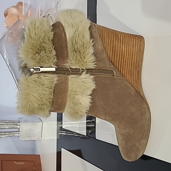 Ladies booties - Picture 4 of 7